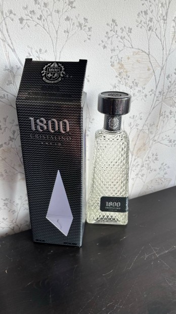 Elad egy Tequila 1800 Cristalino Anejo [0,7L|35%]